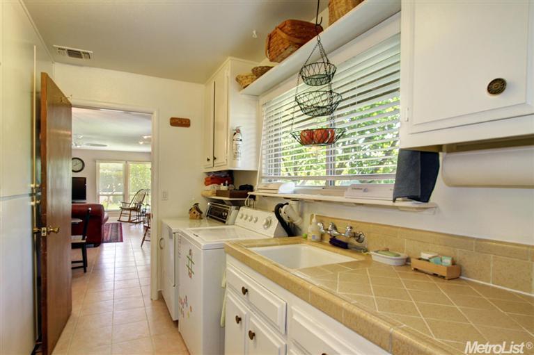 915 Mace Blvd, Davis, CA 95618 photo 10