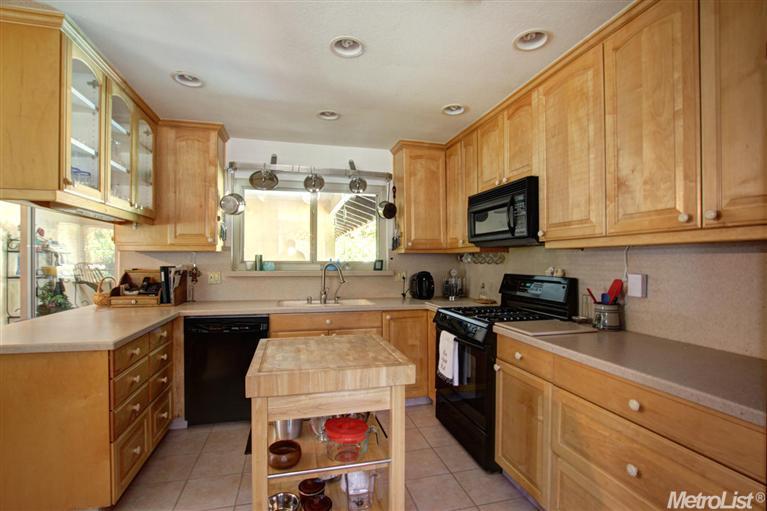915 Mace Blvd, Davis, CA 95618 photo 8