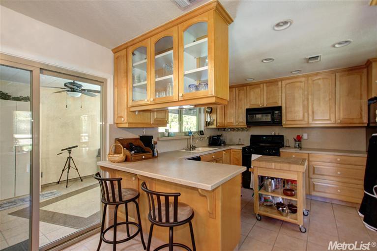 915 Mace Blvd, Davis, CA 95618 photo 7