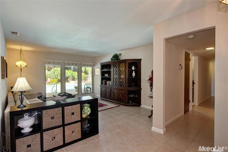 915 Mace Blvd, Davis, CA 95618 photo 12
