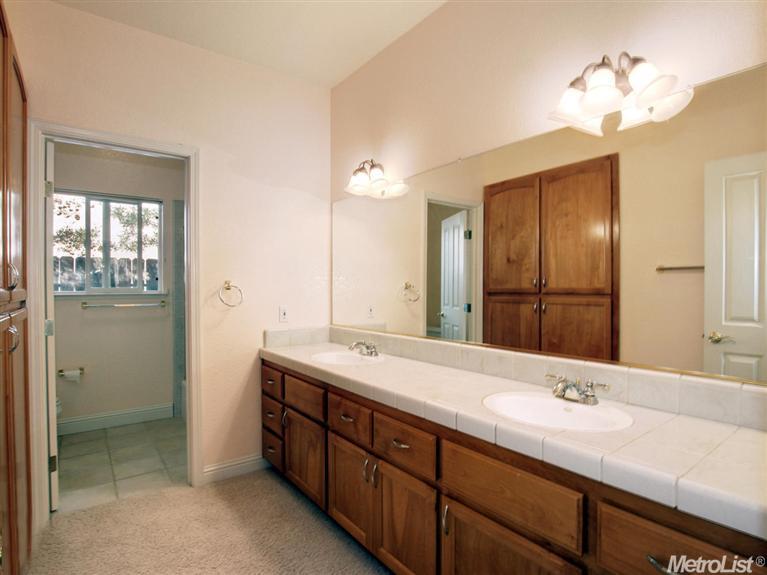 5530 Delrose Ct, Carmichael, CA 95608 photo 14