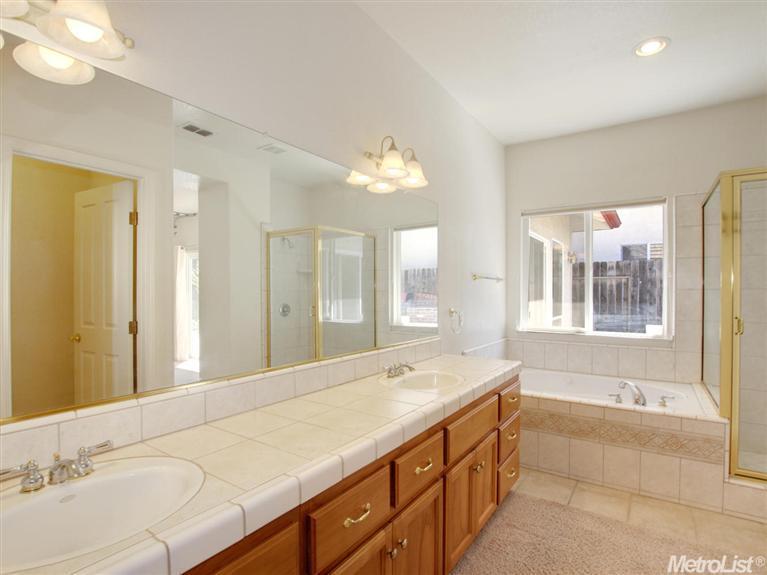 5530 Delrose Ct, Carmichael, CA 95608 photo 9