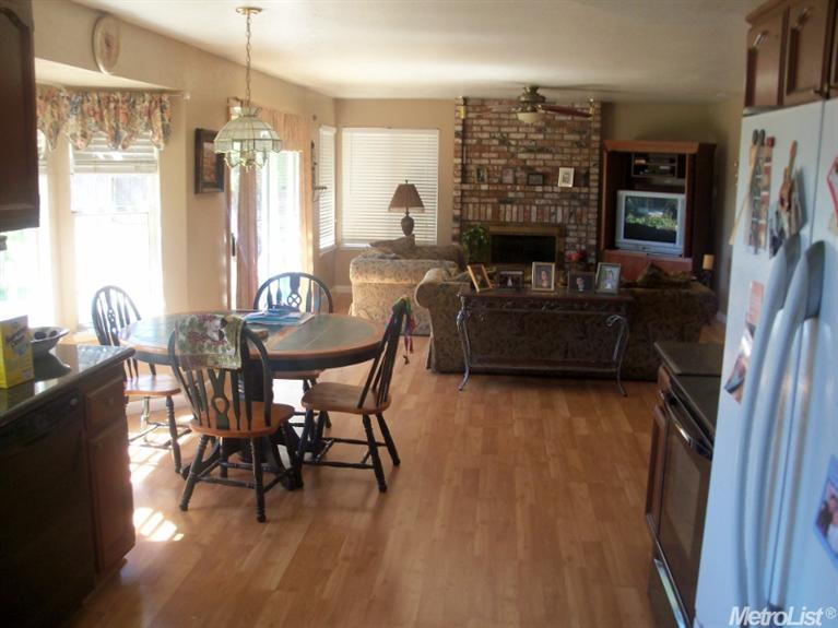 101 Goodell Rd, Folsom, CA 95630 photo 4
