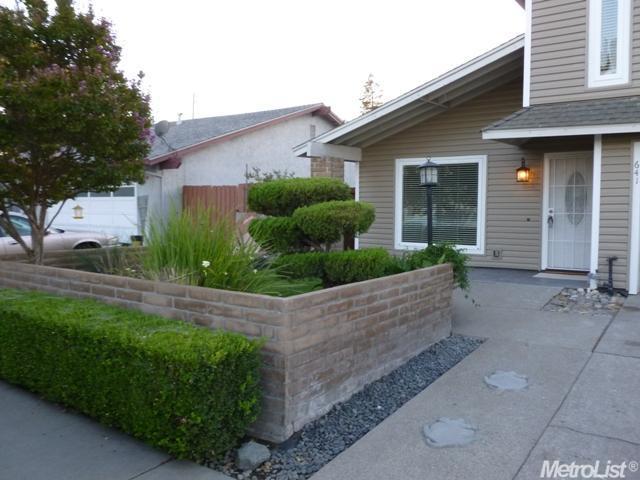 641 Ebbetts Ave, Manteca, CA 95337 photo 2