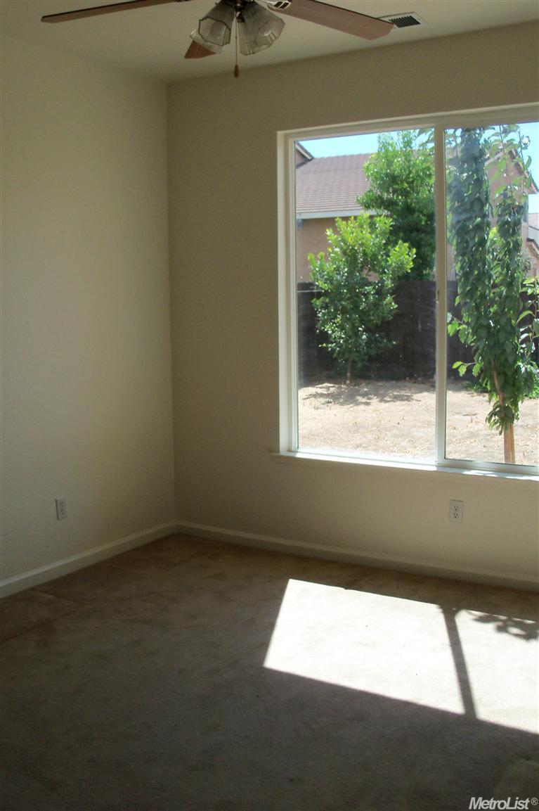 1513 Colbert Ct, Hughson, CA 95326 photo 8