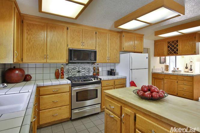 1127 Valencia Ave, Davis, CA 95616 photo 12