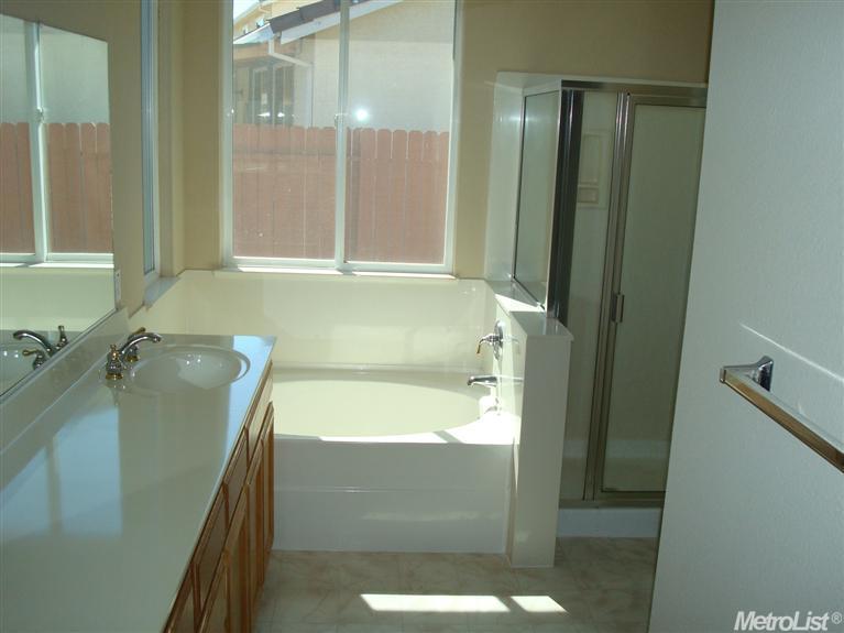 396 Vasconcellos Ave, Manteca, CA 95336 photo 13