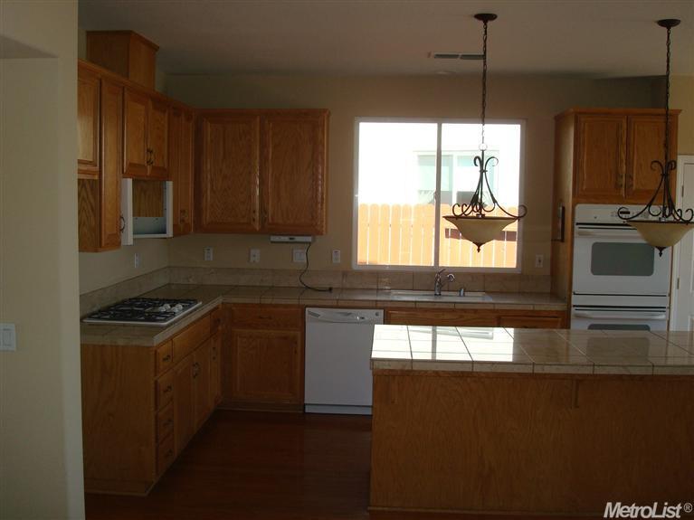 396 Vasconcellos Ave, Manteca, CA 95336 photo 5