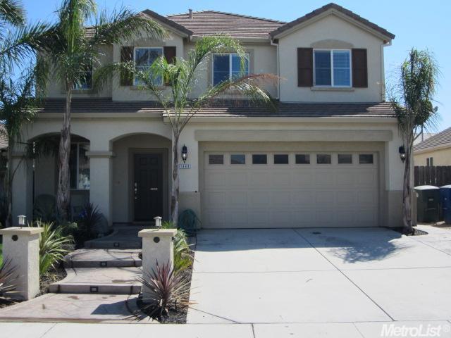 1448 Garold Ln, Manteca, CA 95337 photo 2