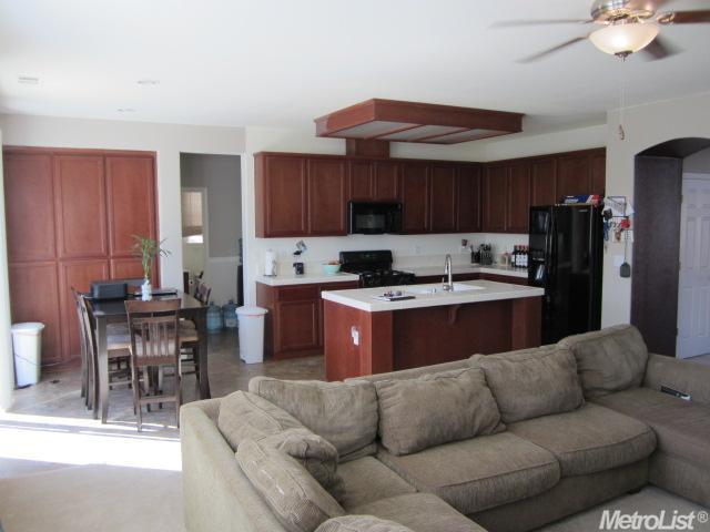 1448 Garold Ln, Manteca, CA 95337 photo 8