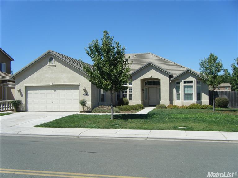 18317 E Brovelli Ln, Linden, CA 95236 photo 1