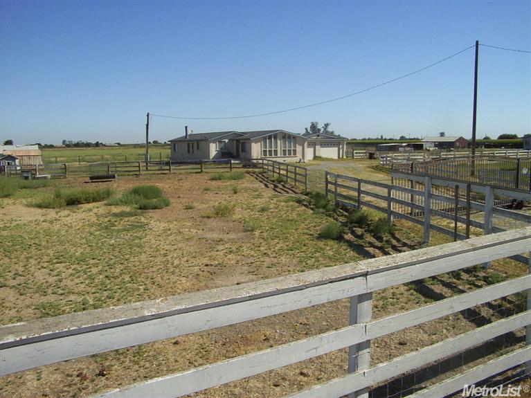 22736 State Highway 140, Stevinson, CA 95374 photo 17