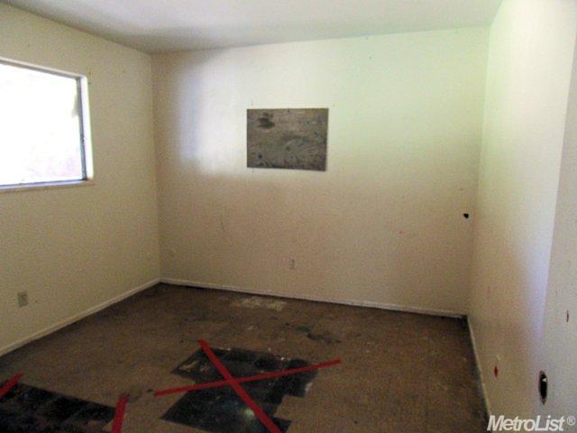 717 Lassen Ave, Modesto, CA 95358 photo 9