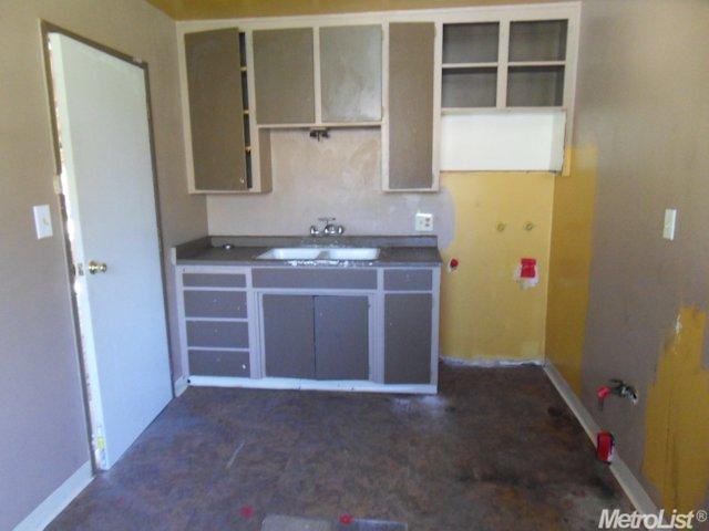717 Lassen Ave, Modesto, CA 95358 photo 6