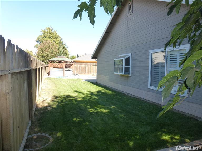 2520 Albany Ave, Davis, CA 95618 photo 14