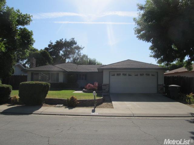 3620 Pomo Ln, Modesto, CA 95356 photo 2