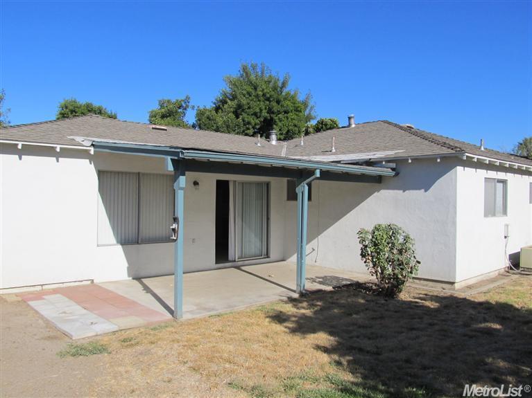 3620 Pomo Ln, Modesto, CA 95356 photo 11