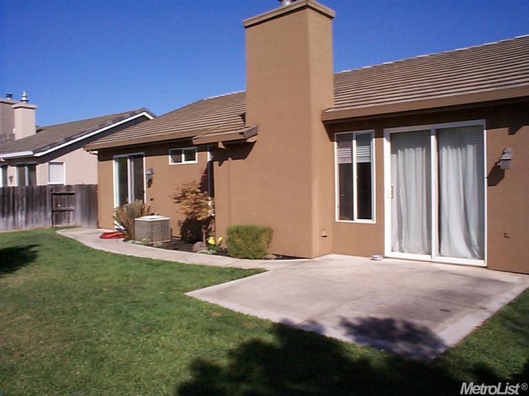 9 Elderica Way, Lodi, CA 95242 photo 2
