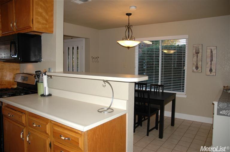 5211 Vale Dr, Carmichael, CA 95608 photo 12