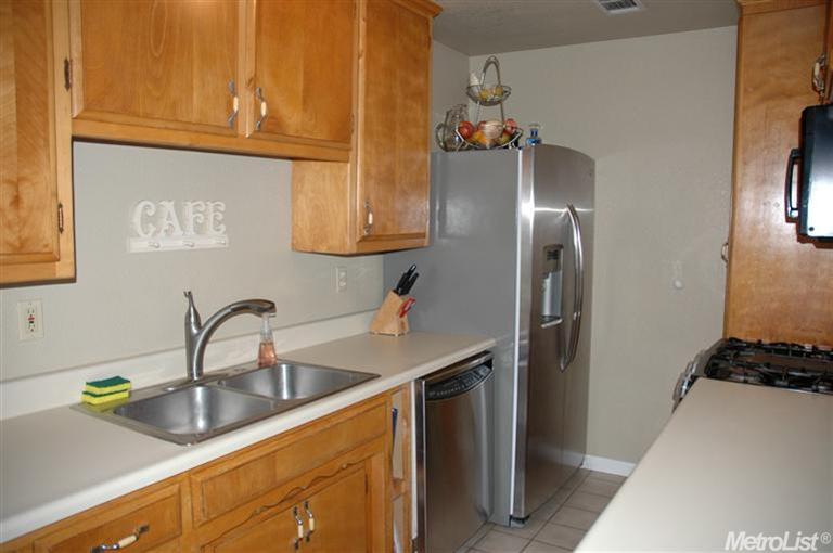 5211 Vale Dr, Carmichael, CA 95608 photo 10