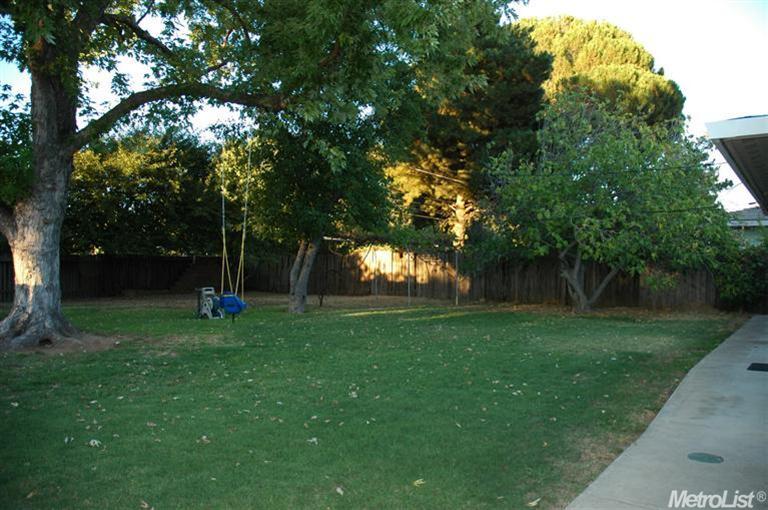5211 Vale Dr, Carmichael, CA 95608 photo 23