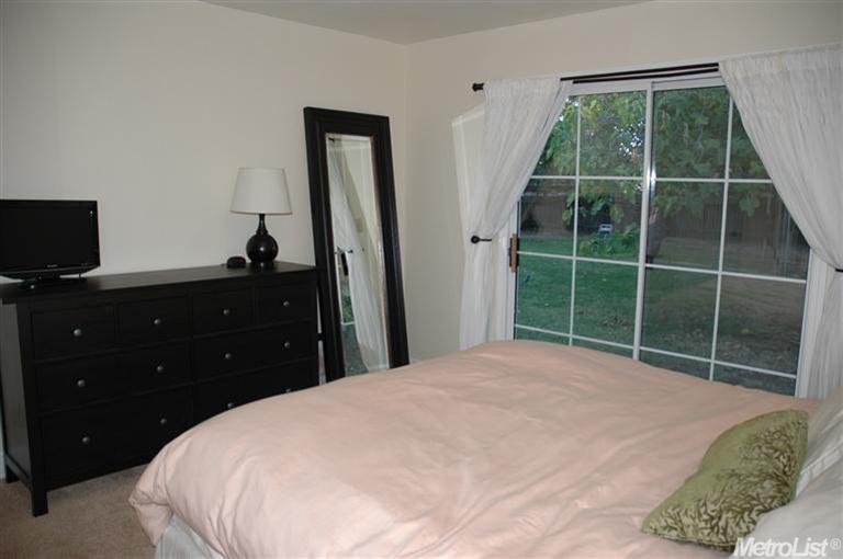 5211 Vale Dr, Carmichael, CA 95608 photo 8