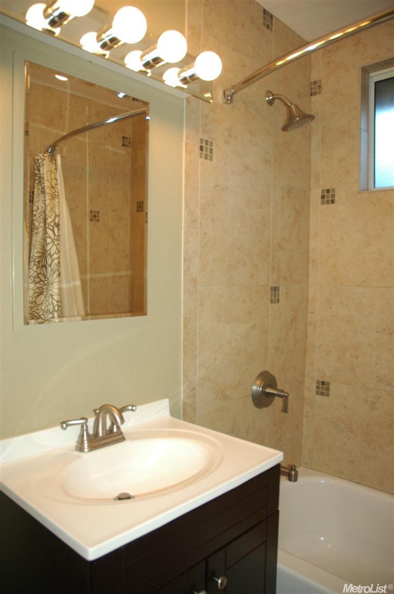 5211 Vale Dr, Carmichael, CA 95608 photo 3