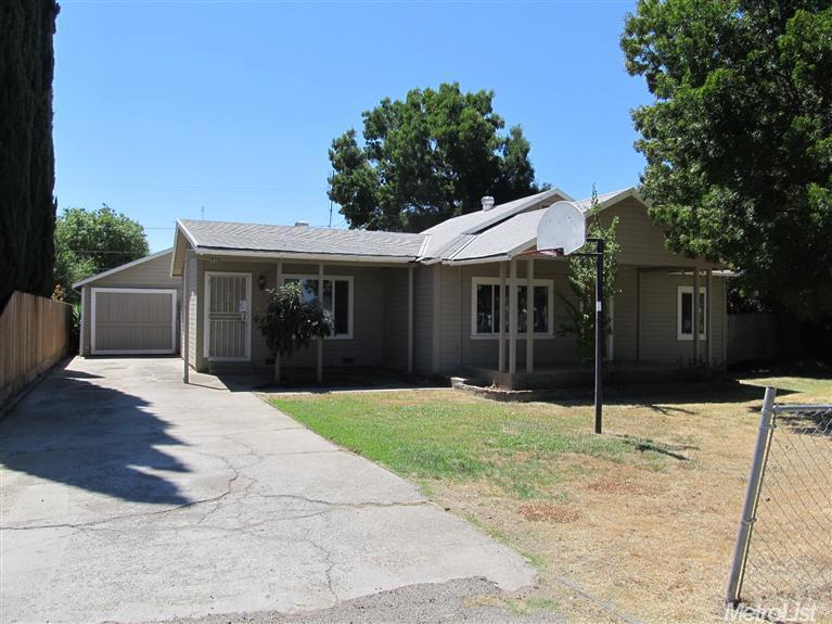 9493 Stanford Ave, Planada, CA 95365 photo 1