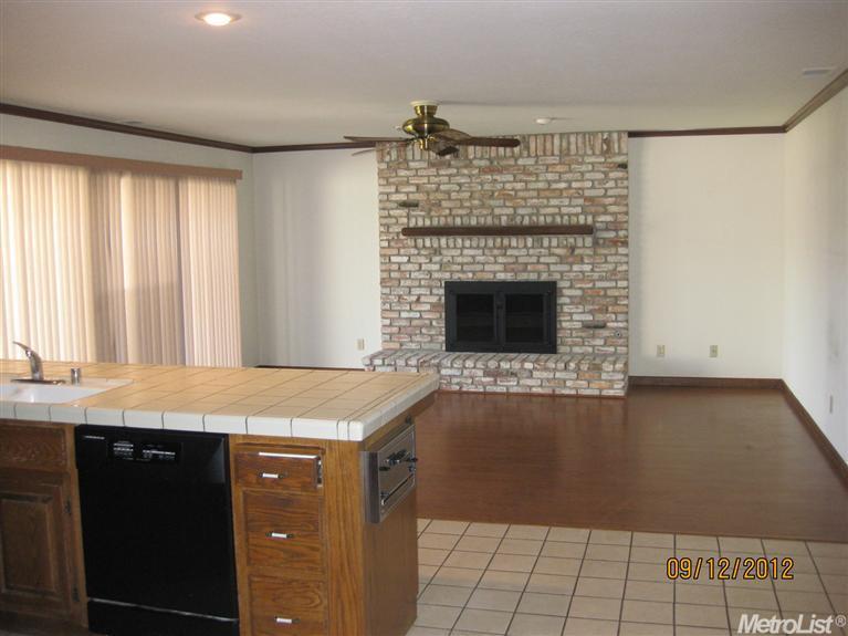 2317 Eilers Ln, Lodi, CA 95242 photo 3