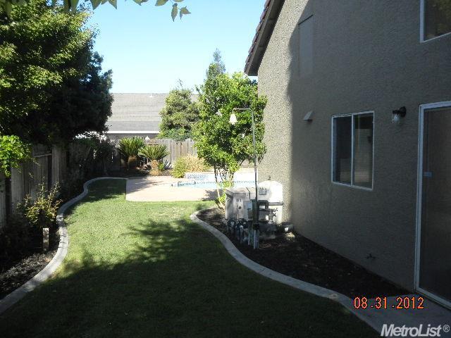 2585 Tigers Dr, Turlock, CA 95382 photo 10
