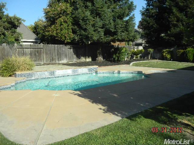 2585 Tigers Dr, Turlock, CA 95382 photo 7