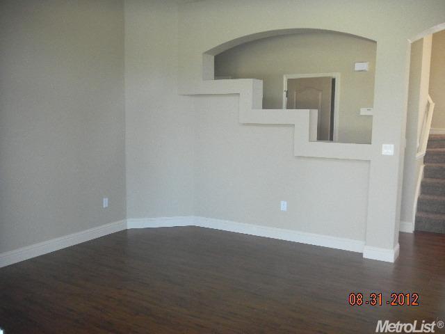 2585 Tigers Dr, Turlock, CA 95382 photo 12