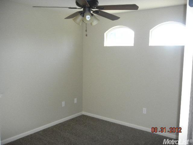 2585 Tigers Dr, Turlock, CA 95382 photo 19