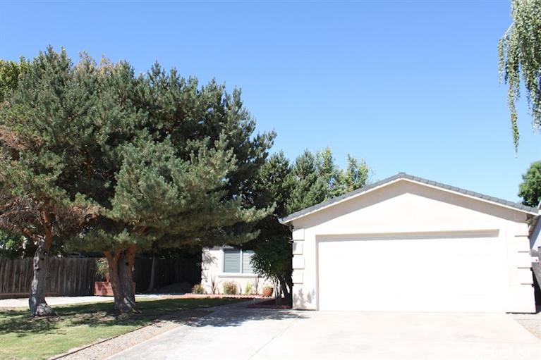 359 Lannis Ct, Ripon, CA 95366 photo 1