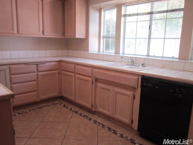 3016 Robnell Way, Ceres, CA 95307 photo 7