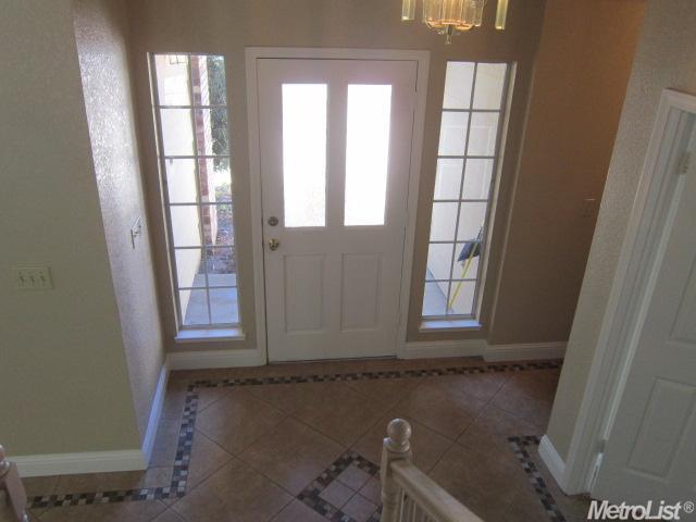 3016 Robnell Way, Ceres, CA 95307 photo 2