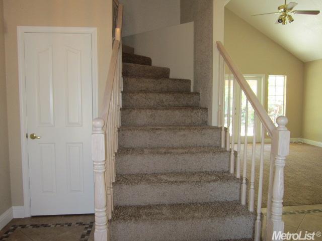 3016 Robnell Way, Ceres, CA 95307 photo 3