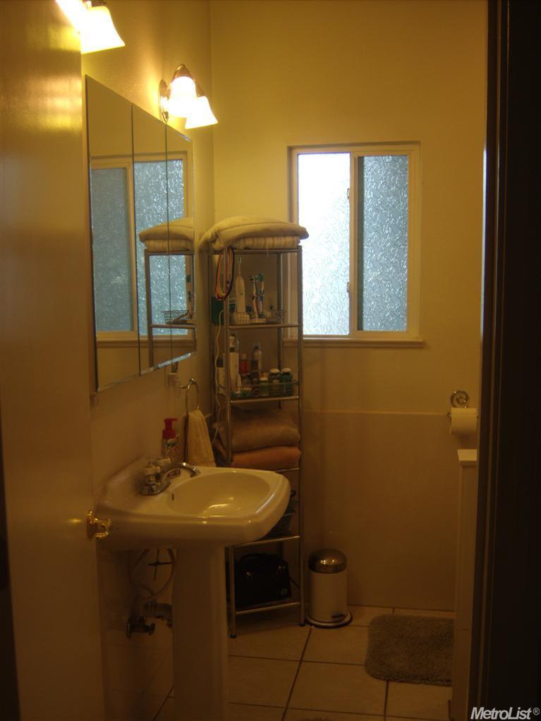 270 Montana Ave, Turlock, CA 95380 photo 7
