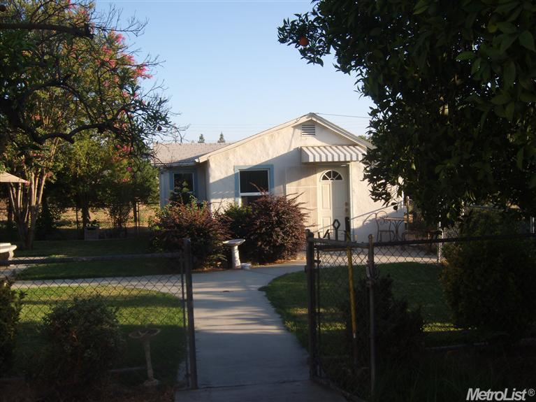 270 Montana Ave, Turlock, CA 95380 photo 4