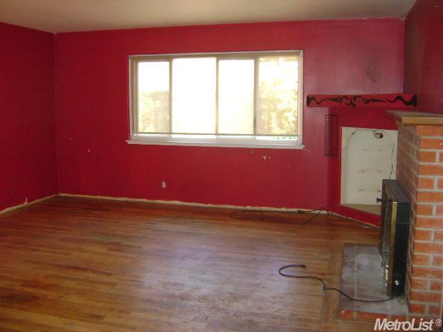 826 Meladee Ln, Galt, CA 95632 photo 3