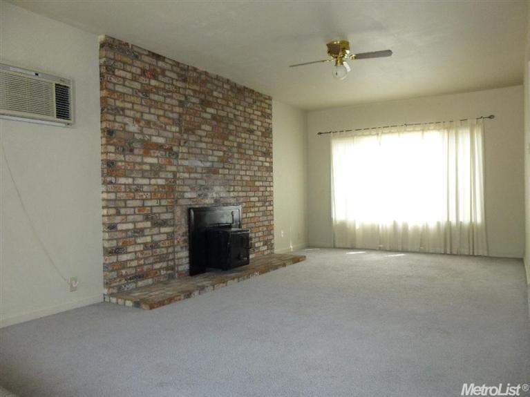 2325 Ada St, Modesto, CA 95354 photo 3