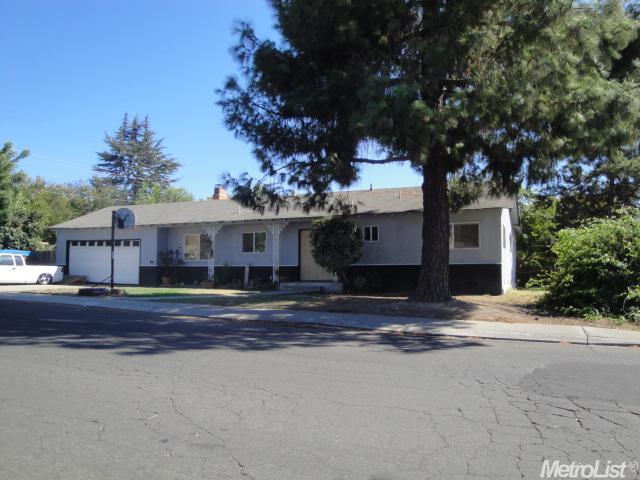 304 Bruce Ct, Modesto, CA 95350 photo 1