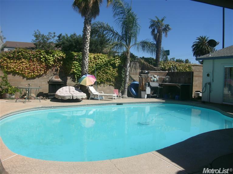 480 Sunset Dr, Galt, CA 95632 photo 4