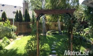 997 Georgeann Pl, Ripon, CA 95366 photo 2