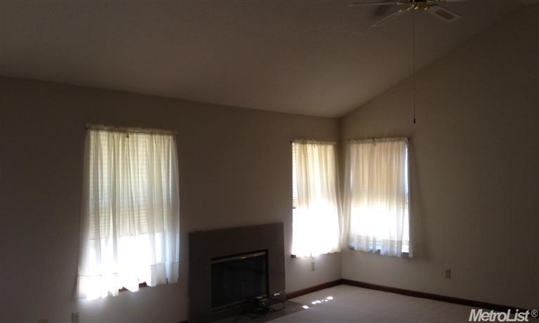 997 Georgeann Pl, Ripon, CA 95366 photo 5