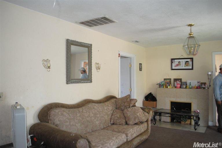 307 Ash St, Modesto, CA 95351 photo 5