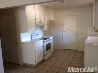 140 Severin Ave, Modesto, CA 95354 photo 3