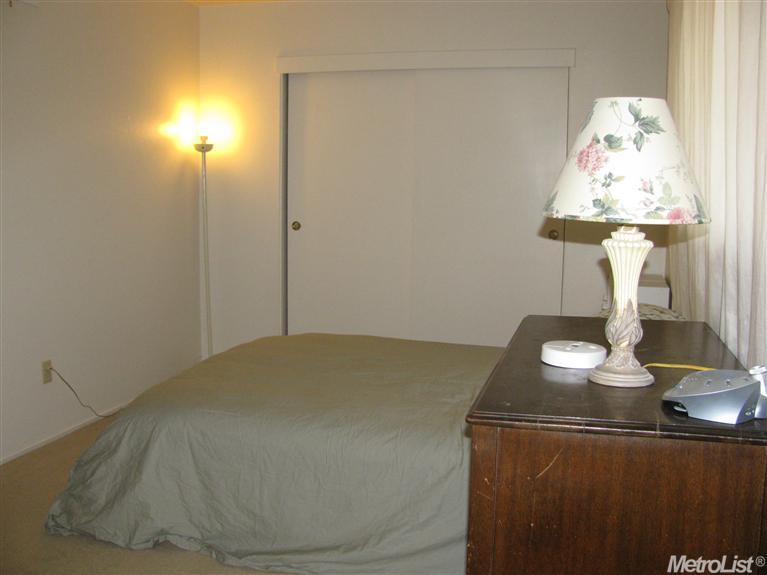 6101 Merry Ln, Carmichael, CA 95608 photo 8