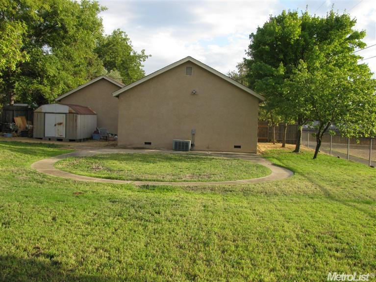 6101 Merry Ln, Carmichael, CA 95608 photo 15