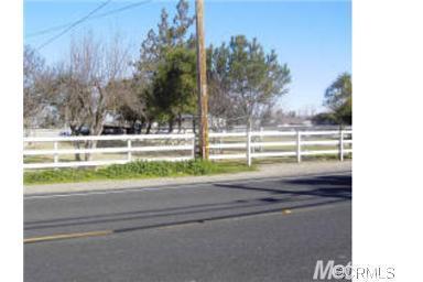 2815 E Childs Ave, Merced, CA 95341 photo 4